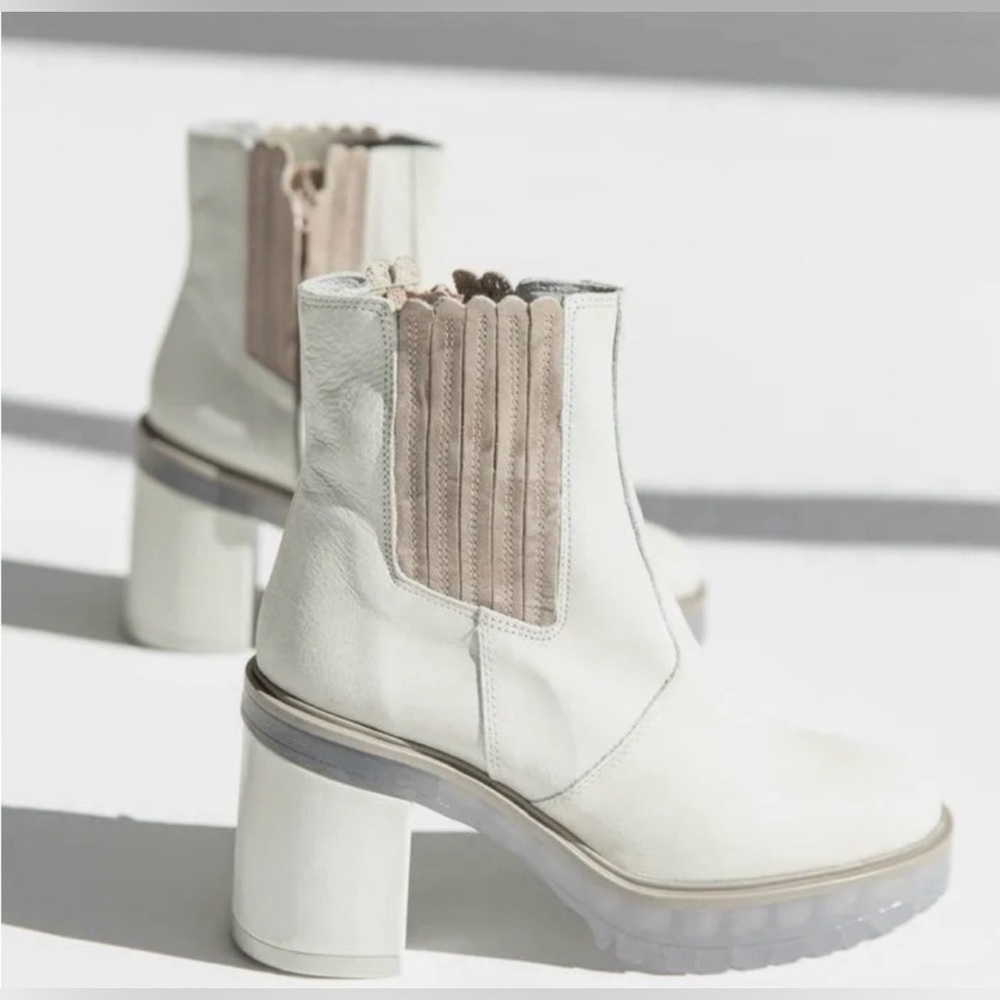 FREE PEOPLE James Chelsea Platform Boots clear transparent chunky heels Sz 10.5